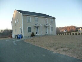 632 Westchester Rd in Colchester, CT - Building Photo