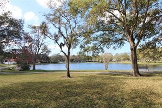 3400 Crystal Ct W in Palm Harbor, FL - Building Photo - Building Photo