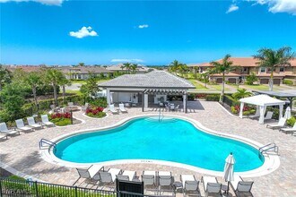 15252 Zeno Wy in Naples, FL - Foto de edificio - Building Photo