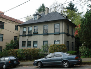 2124 SW Taylor St in Portland, OR - Building Photo - Building Photo