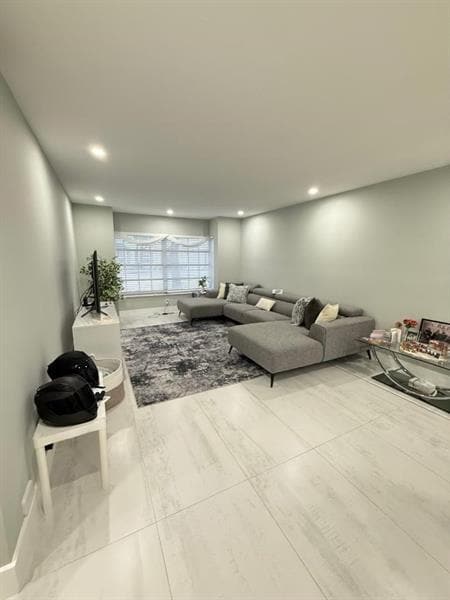 2191 NE 68th St in Fort Lauderdale, FL - Building Photo - Building Photo