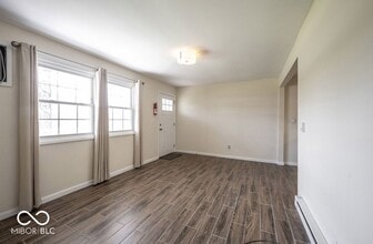 140 Maple Park Dr in Westfield, IN - Building Photo - Building Photo