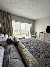 100 Waterway Dr S in Lantana, FL - Building Photo - Building Photo