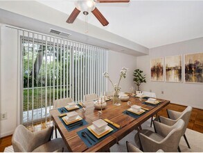 Azalea Apartments in Takoma Park, MD - Foto de edificio - Building Photo