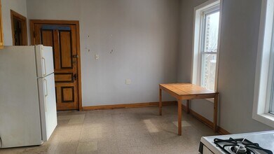 3216 S Morgan St-Unit -3R in Chicago, IL - Building Photo - Building Photo