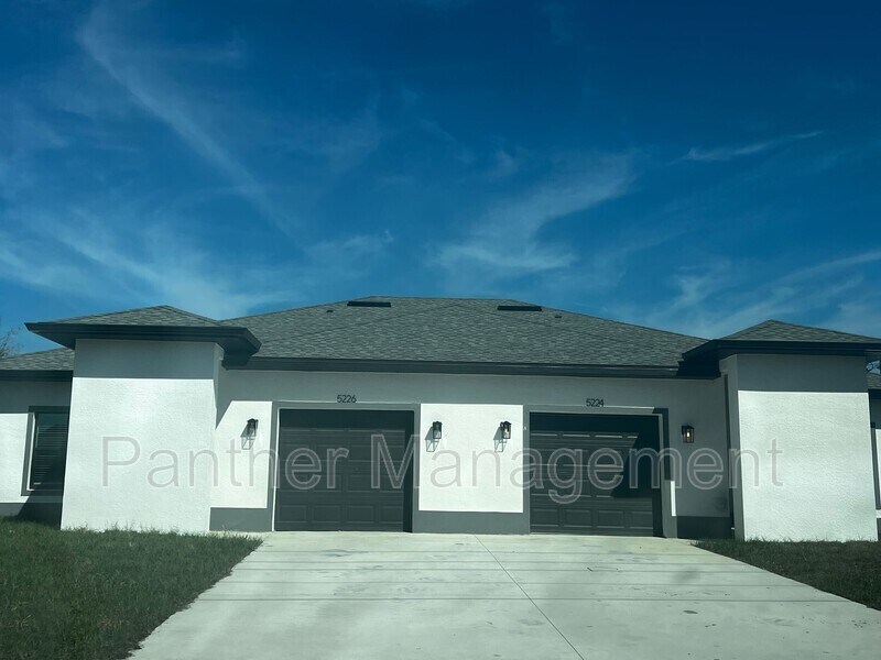 5224 Centennial Blvd in Lehigh Acres, FL - Building Photo