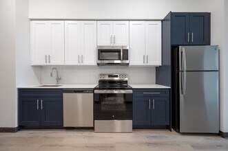 857 Bergen Ave in Jersey City, NJ - Building Photo - Building Photo