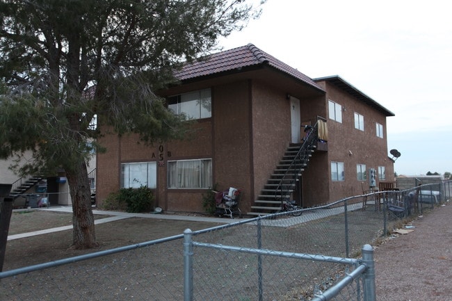 Charleston Heights in Las Vegas, NV - Building Photo - Building Photo