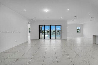 4309 SW 176th Ave in Miramar, FL - Building Photo - Building Photo