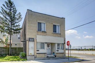 2200 Poland St in Hamtramck, MI - Foto de edificio - Building Photo