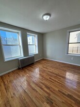 75 N 9th St, Unit 3 in Newark, NJ - Foto de edificio - Building Photo