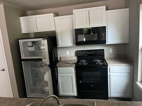 111 W 2nd St in Mulberry, AR - Building Photo - Building Photo