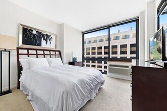 479 Washington Blvd in Jersey City, NJ - Foto de edificio - Building Photo