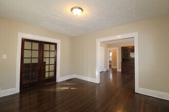 3946 Bell St in Kansas City, MO - Building Photo - Building Photo