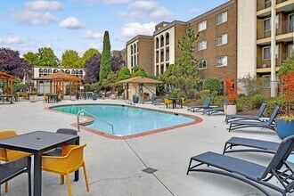 The Galleria in Seattle, WA - Foto de edificio - Building Photo