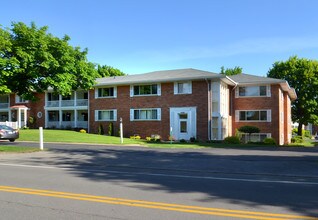 Country Club in Rochester, NY - Building Photo - Building Photo