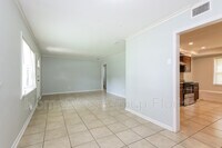 2401 Avenue A Terrace NW photo'