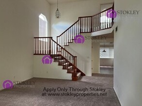 4725 Country Hls Dr in Antioch, CA - Building Photo - Building Photo