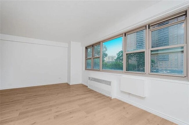 444 Neptune Ave in Brooklyn, NY - Building Photo - Building Photo