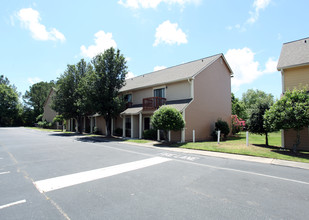 Waterway Crossing Apartments in Myrtle Beach, SC - Building Photo - Building Photo