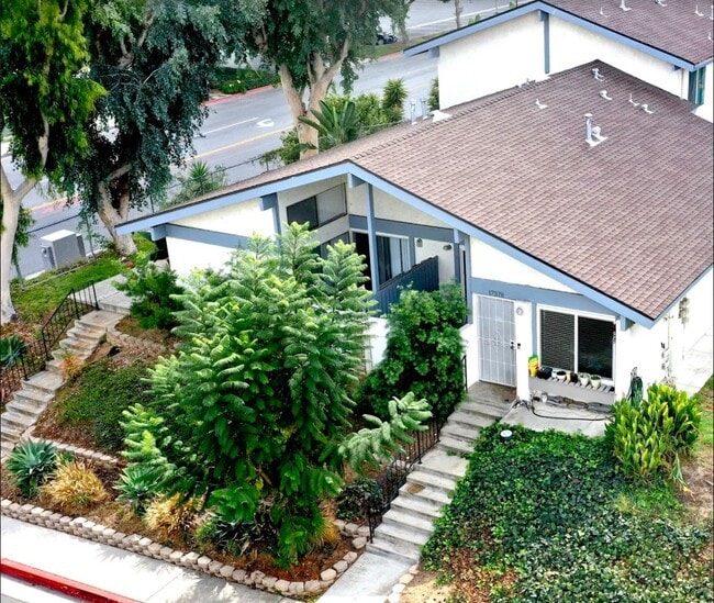 17578 Orange Dr, Unit 17590 in Yorba Linda, CA - Building Photo - Building Photo