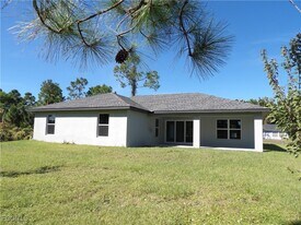 7653 Minardi St in North Port, FL - Building Photo