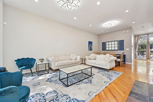 1341 S Indiana Ave in Chicago, IL - Building Photo - Building Photo