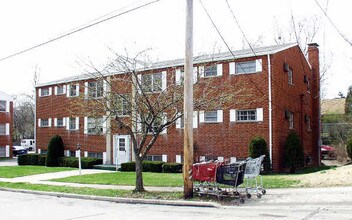 Jadaro Court Apartments in Cincinnati, OH - Building Photo - Building Photo
