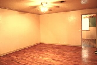 403 E Arlington Ave in Weatherford, OK - Building Photo - Building Photo
