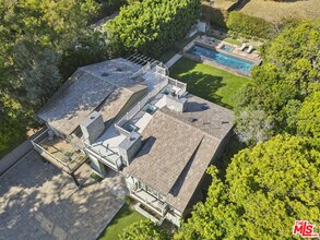 7322 Birdview Ave in Malibu, CA - Building Photo - Building Photo