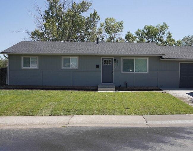 property at 470 Erie St