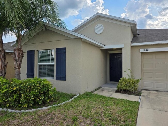1740 Broad Winged Hawk Dr in Ruskin, FL - Building Photo - Building Photo
