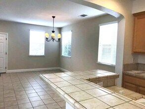 543 Castle Haven Dr in Tracy, CA - Building Photo - Building Photo
