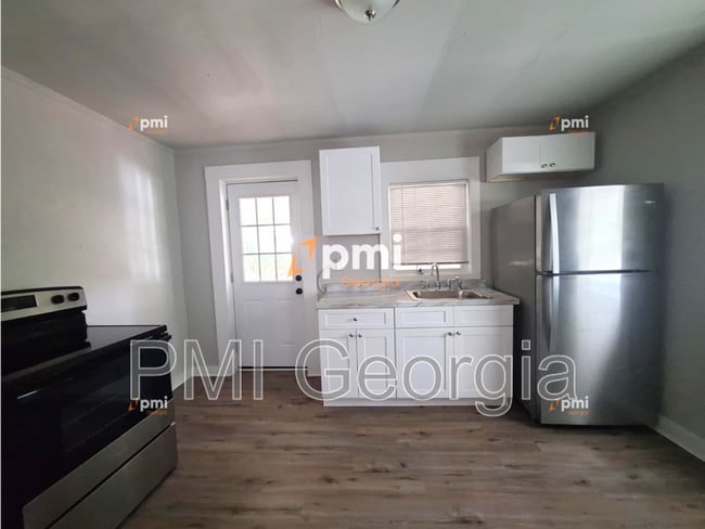 122 Irwin St in Cedartown, GA - Building Photo - Building Photo