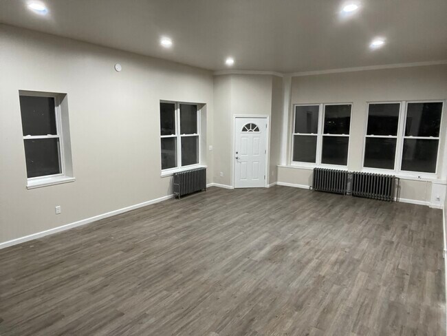 945 Monocacy St in Bethlehem, PA - Building Photo - Building Photo