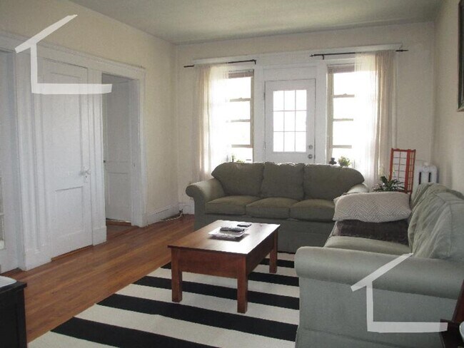 property at 118 Brainerd Rd