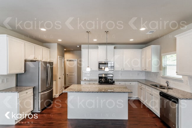 155 Orchard Ln in Covington, GA - Foto de edificio - Building Photo