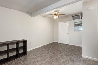 1708 Market St in Galveston, TX - Building Photo - Building Photo