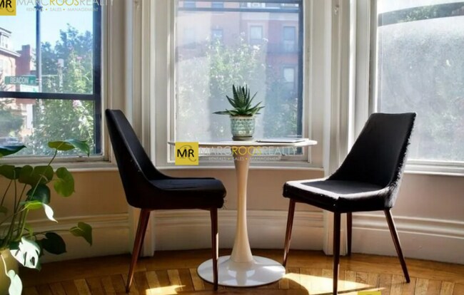 403 Beacon St, Unit BR in Boston, MA - Foto de edificio - Building Photo