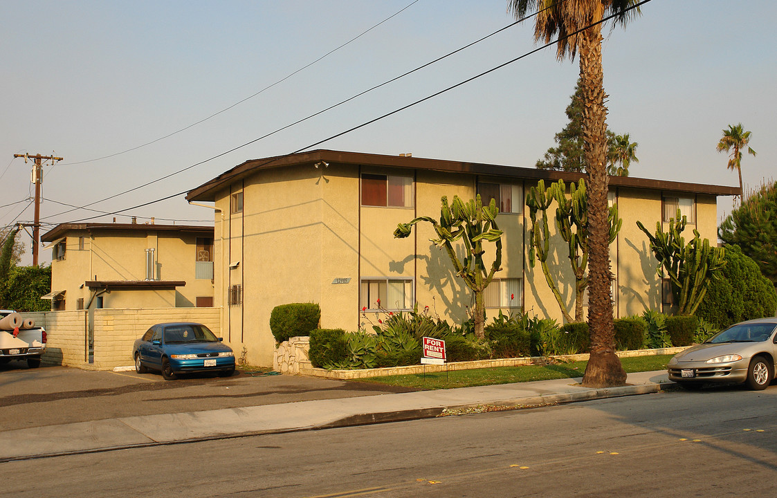 12905-12921 Palm St in Garden Grove, CA - Building Photo