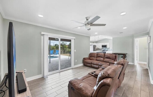 9492 Galaxie Cir in Port Charlotte, FL - Building Photo - Building Photo