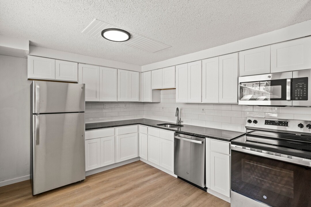 Timberlane Apartments in Syracuse, NY - Building Photo