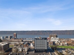 70 Ashburton Ave in Yonkers, NY - Building Photo - Building Photo