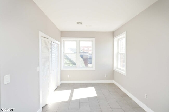 9-9 Watsessing Ave in Bloomfield, NJ - Building Photo - Building Photo