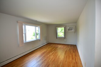 4216 Settle St, Unit 1 in Cincinnati, OH - Building Photo - Building Photo