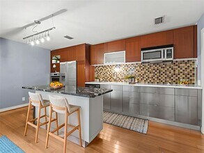 3935 Buena Vista St in Dallas, TX - Building Photo - Building Photo