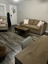 4418 N Cypress Ave in Kansas City, MO - Foto de edificio - Building Photo