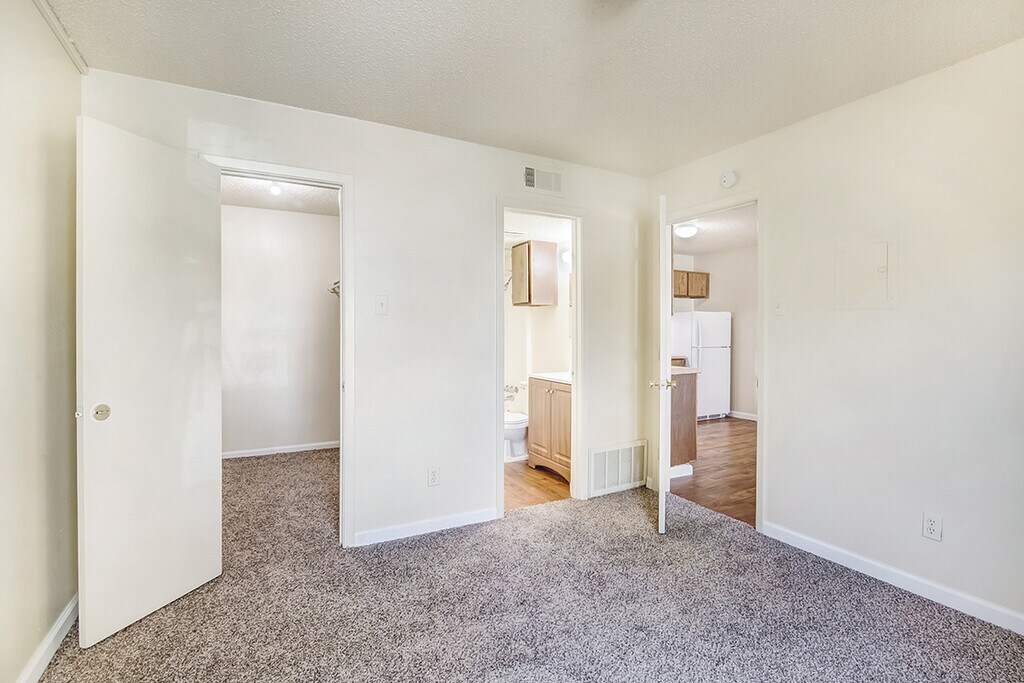 The Crossing Apartments in Denton, TX