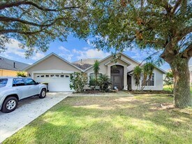 41 Nevada Loop Rd in Davenport, FL - Building Photo