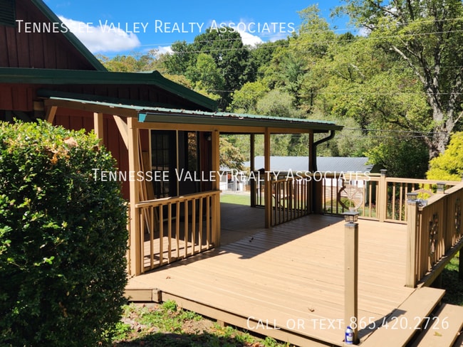 property at 612 Self Hollow Rd